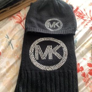 Michael Kors silver studded hat & scarf set GUC